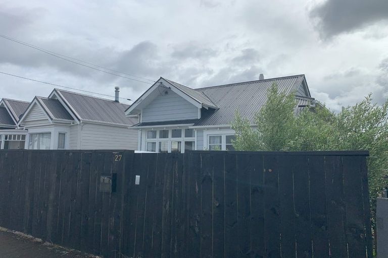 Photo of property in 27 Cutten Street, South Dunedin, Dunedin, 9012