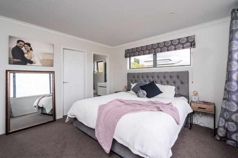 Photo of property in 155 Keri Vista Rise, Papakura, 2110