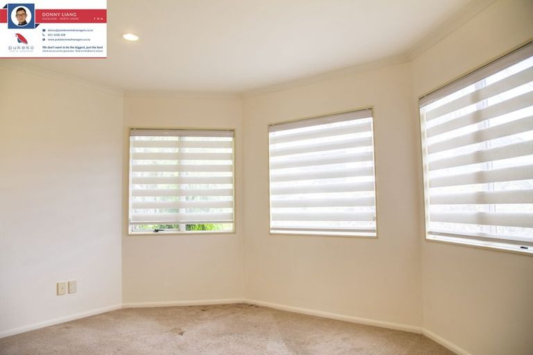 Photo of property in 6 Canary Place, Unsworth Heights, Auckland, 0632