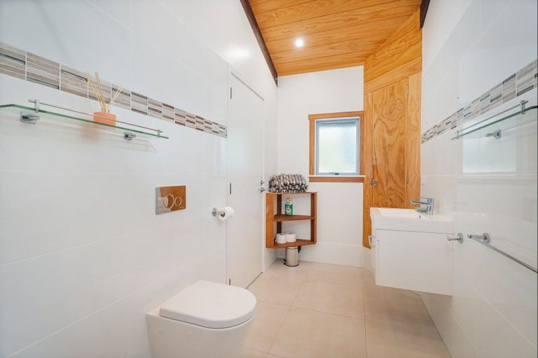 Photo of property in 1220f Te Rerenga Kuaotunu Road, Kuaotunu West, Whitianga, 3592