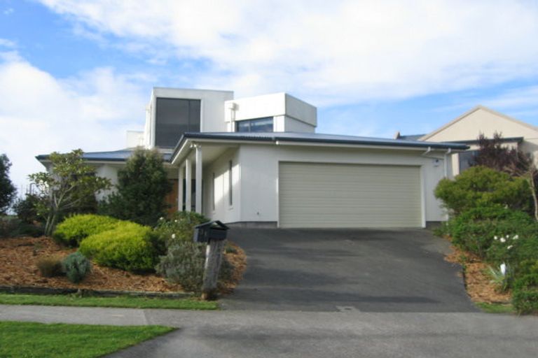 Photo of property in 31 Ruapehu Drive, Fitzherbert, Palmerston North, 4410