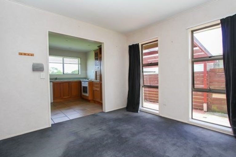 Photo of property in 22 Knightsbridge Place, Dinsdale, Hamilton, 3204