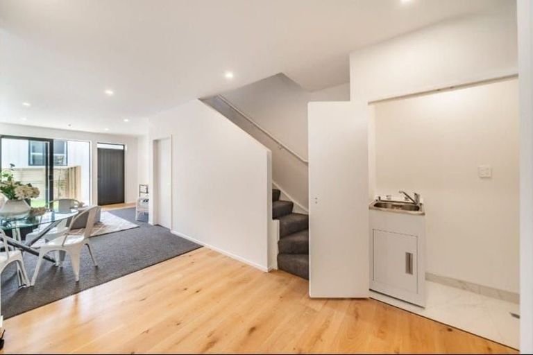 Photo of property in 9/71 Raukawa Street, Stokes Valley, Lower Hutt, 5019