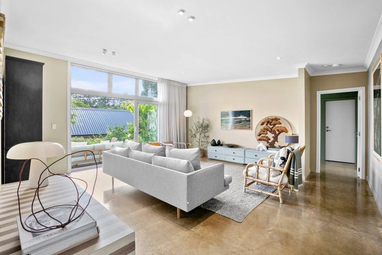 Photo of property in 1185d South Road, Oakura, 4314