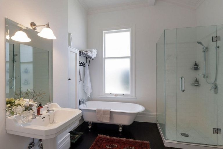 Photo of property in 165 Karori Road, Karori, Wellington, 6012