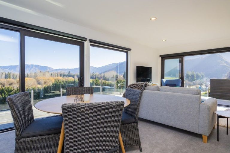 Photo of property in 21 Cotter Avenue, Arrowtown, 9302