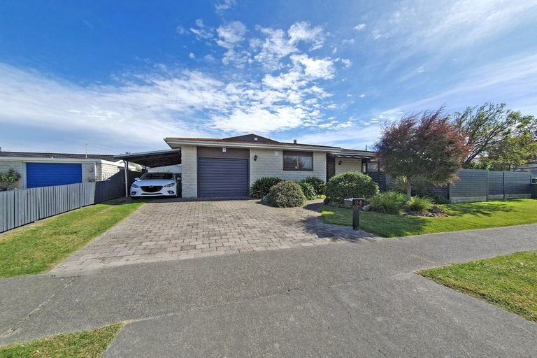 Photo of property in 34 Townshend Crescent, Greenmeadows, Napier, 4112