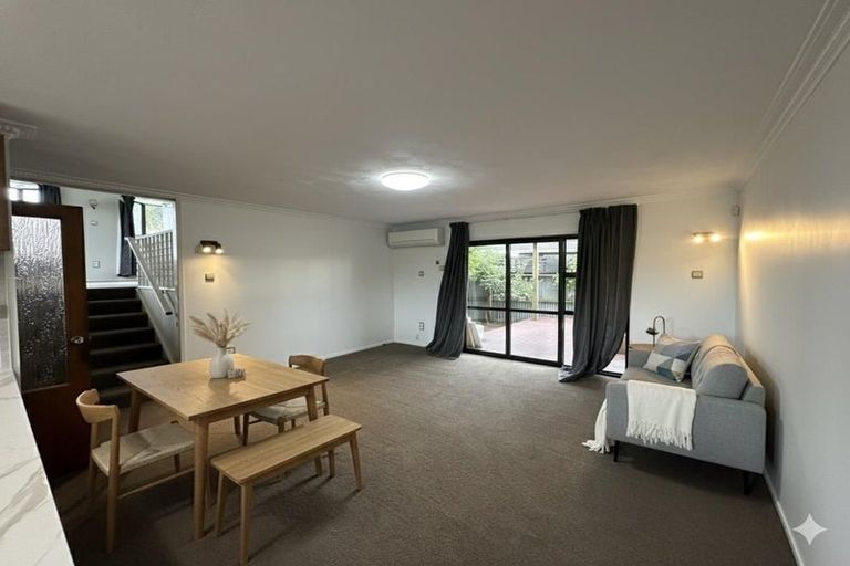 Photo of property in 1 Lakewood Drive, Burwood, Christchurch, 8083