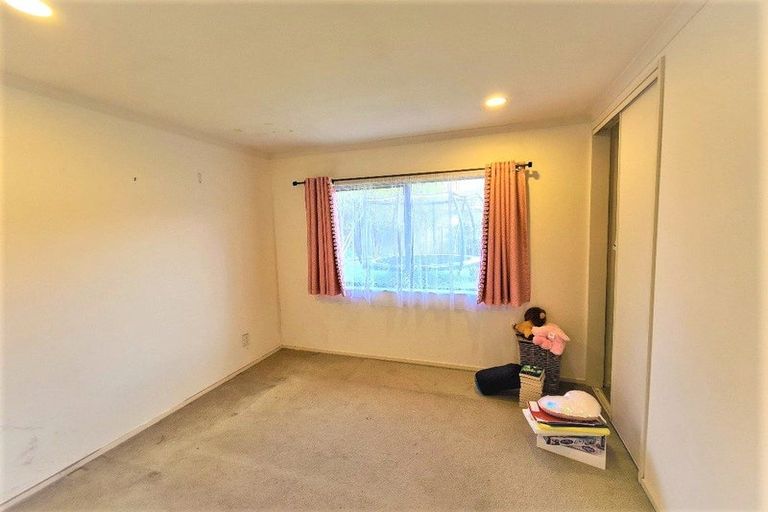 Photo of property in 87 Bluebird Crescent, Unsworth Heights, Auckland, 0632