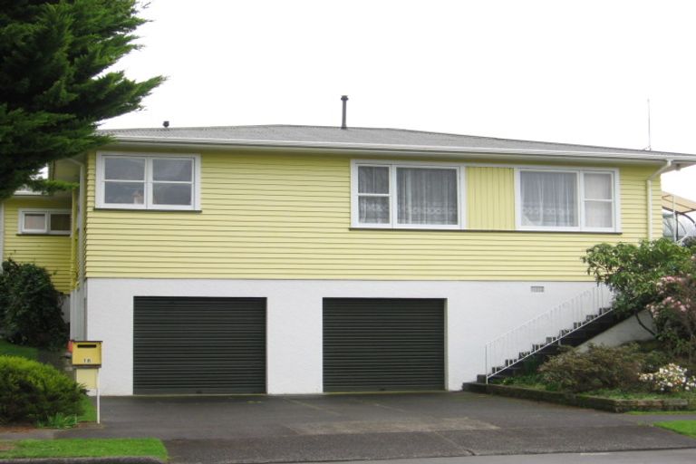 Photo of property in 18 Antrim Place, Hokowhitu, Palmerston North, 4410