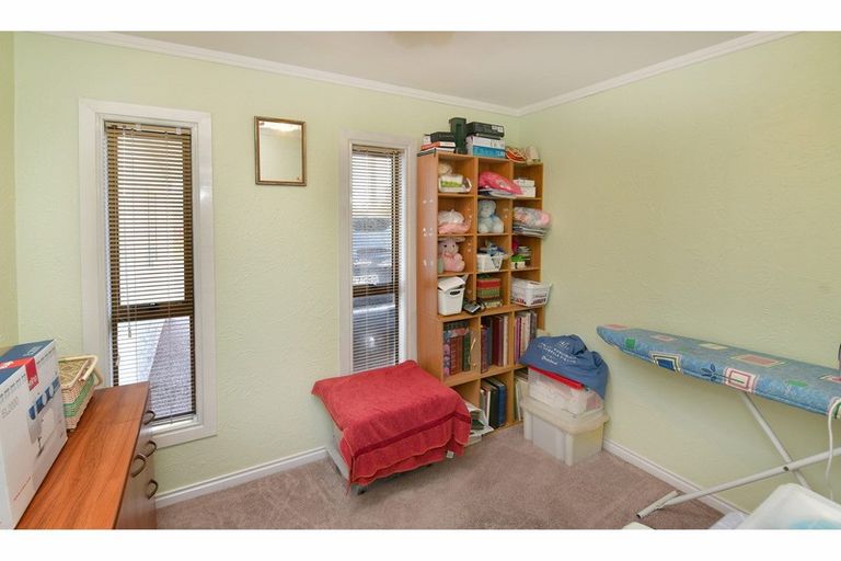 Photo of property in 34 Doment Crescent, Orewa, 0931