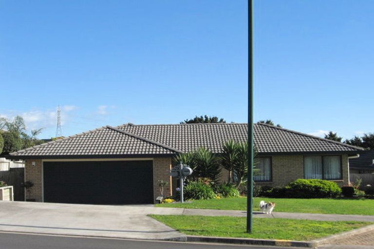 Photo of property in 19 Byblos Place, The Gardens, Auckland, 2105