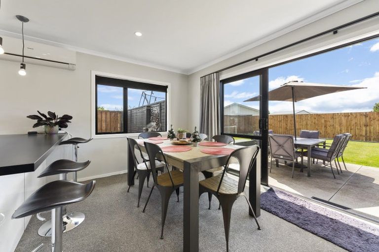 Photo of property in 1 Wescombe Grove, Feilding, 4702