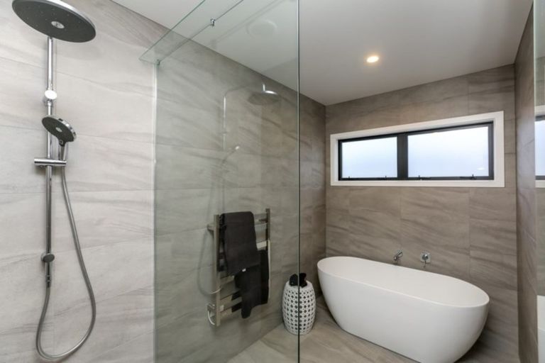 Photo of property in 3 Ryder Drive, Waiwhakaiho, New Plymouth, 4312