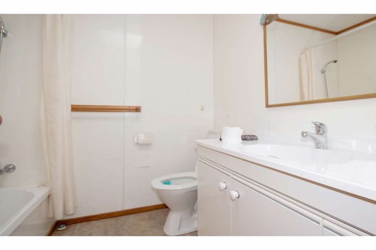 Photo of property in 16b Cannon Drive, Kerikeri, 0230