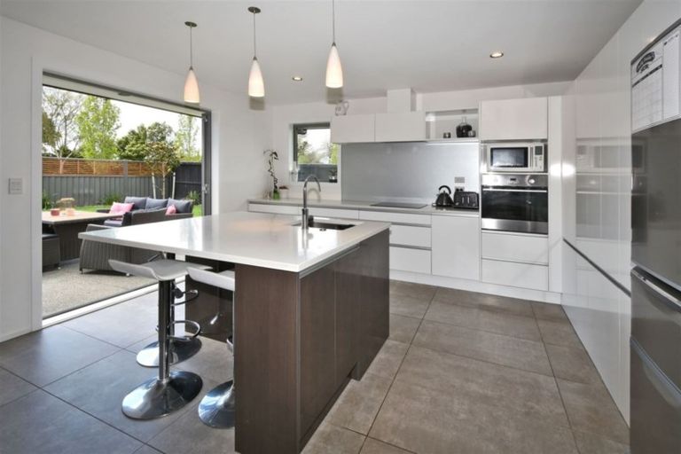 Photo of property in 24 Mcdermott Place, Halswell, Christchurch, 8025