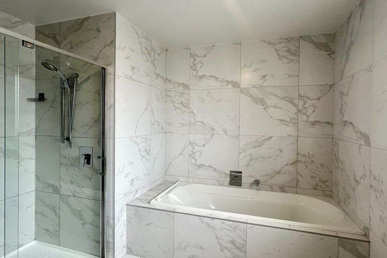 Photo of property in 16 Kaipuke Crescent, Gulf Harbour, Whangaparaoa, 0930