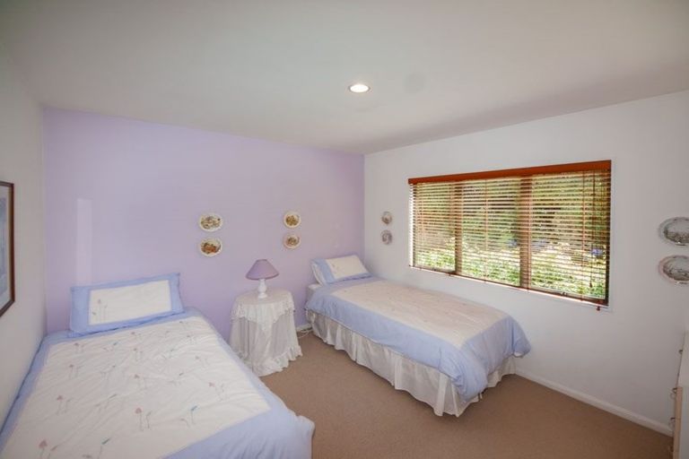 Photo of property in 37b Waverton Terrace, Churton Park, Wellington, 6037