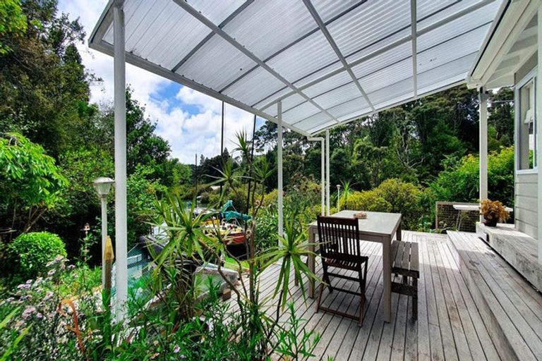 Photo of property in 12 Beach Street, Sandspit, Warkworth, 0982