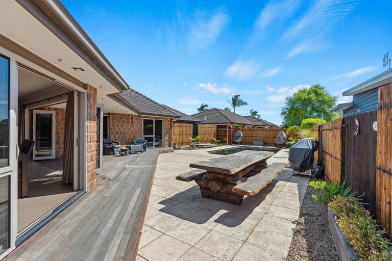 Photo of property in 30 Matene Place, Papamoa Beach, Papamoa, 3118