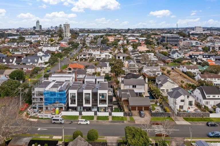 Photo of property in 23 Frater Avenue, Milford, Auckland, 0620