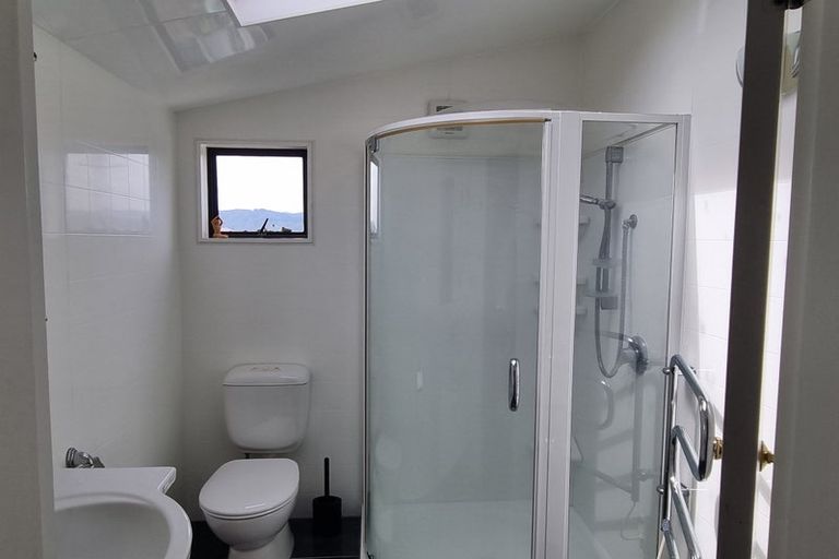 Photo of property in 14 Kekeno Grove, Tirohanga, Lower Hutt, 5010