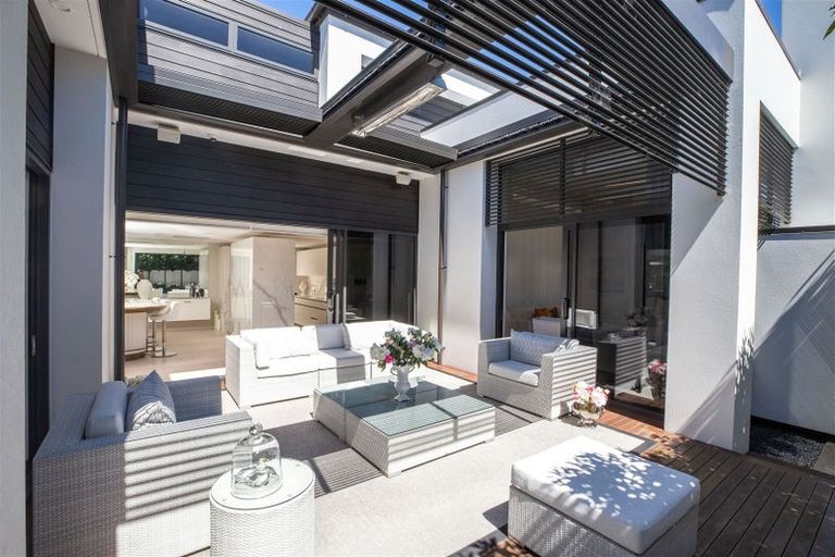 Photo of property in 14a Jacksons Road, Merivale, Christchurch, 8014