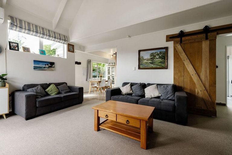 Photo of property in 50b Williams Street, Cambridge, 3434