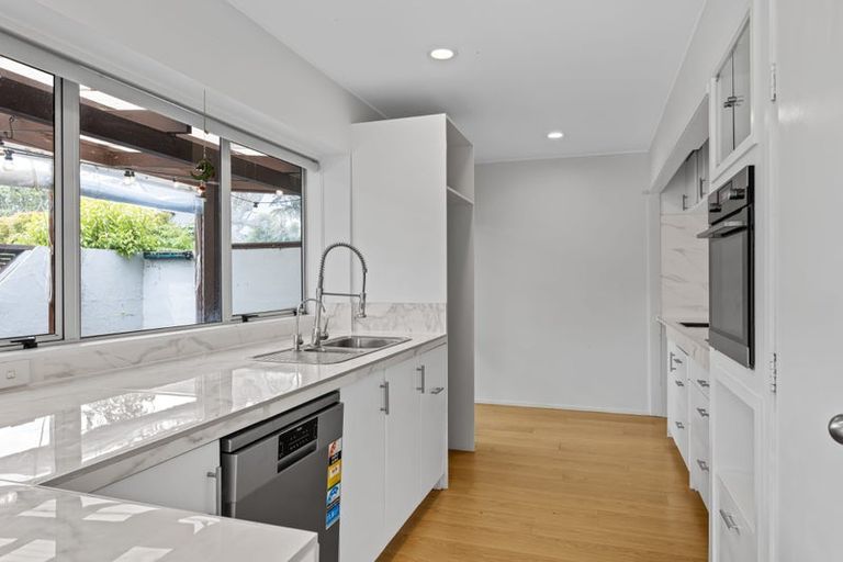 Photo of property in 41a Maygrove Drive, Orewa, 0931