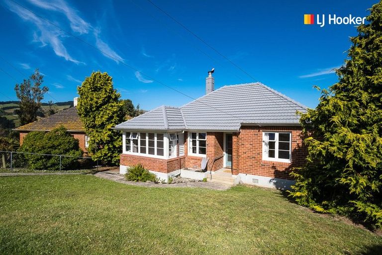 Photo of property in 52 Puketai Street, Andersons Bay, Dunedin, 9013