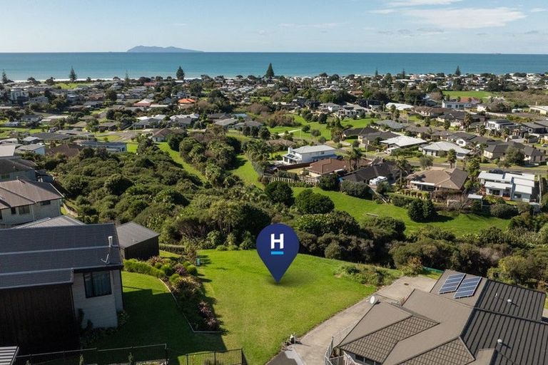 Photo of property in 27 Tohora View, Waihi Beach, 3611