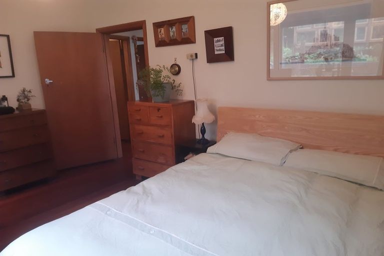 Photo of property in 108 Russell Terrace, Berhampore, Wellington, 6023