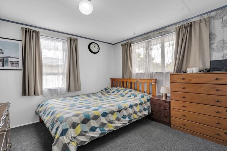 Photo of property in 111 Apollo Parade, Milson, Palmerston North, 4414