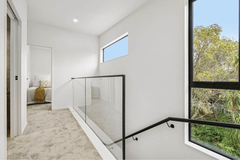 Photo of property in 1/14 Freyberg Place, Howick, Auckland, 2014