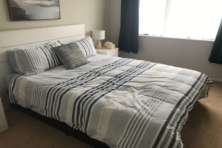 Photo of property in 4 Edgecombe Court, Roslyn, Palmerston North, 4414