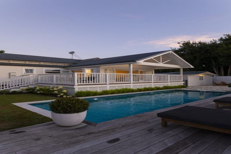 Photo of property in 46 Stout Street, Whataupoko, Gisborne, 4010