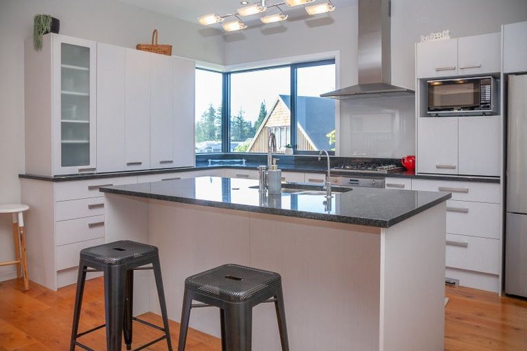 Photo of property in 43 Saint James Avenue, Hanmer Springs, 7334