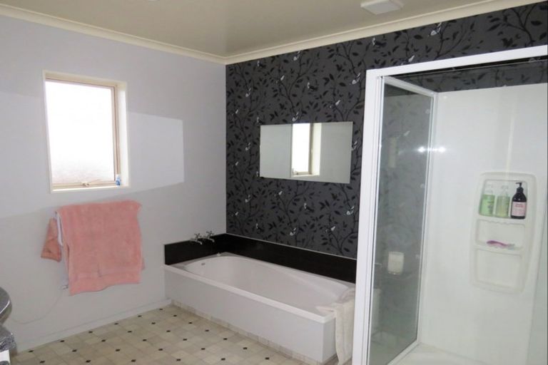 Photo of property in 11 Doon Street, Oamaru North, Oamaru, 9400