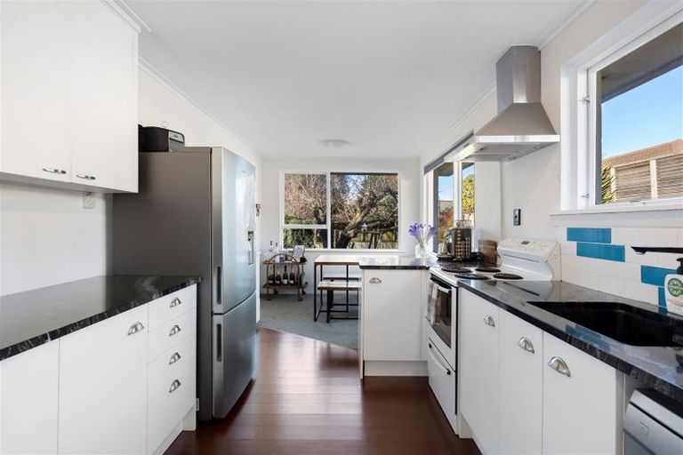 Photo of property in 69b Aorangi Road, Bryndwr, Christchurch, 8053