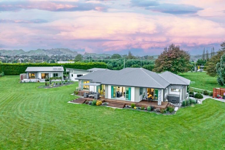 Photo of property in 150 Te Aute Road, Havelock North, 4130