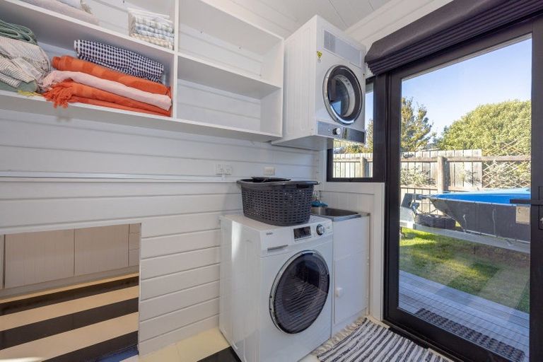 Photo of property in 64 Beacon Point Road, Wanaka, 9305