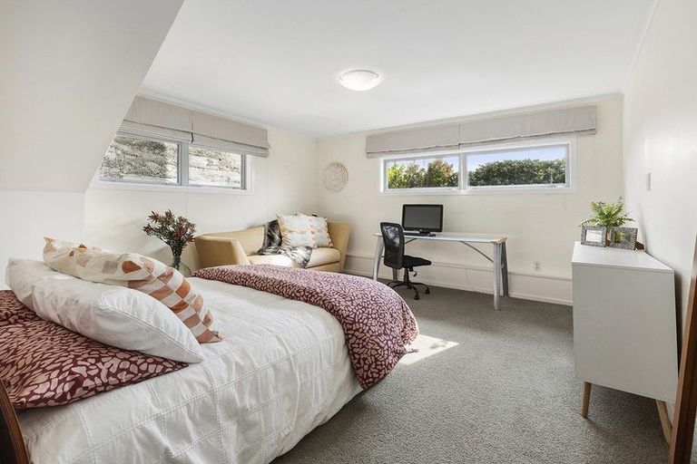 Photo of property in 41a Mantell Street, Seatoun, Wellington, 6022