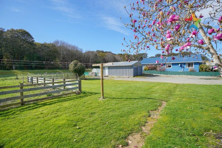 Photo of property in 6 Half Mile Road, Tuatapere, 9620