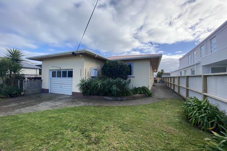 Photo of property in 71 Buller Street, New Plymouth, 4312