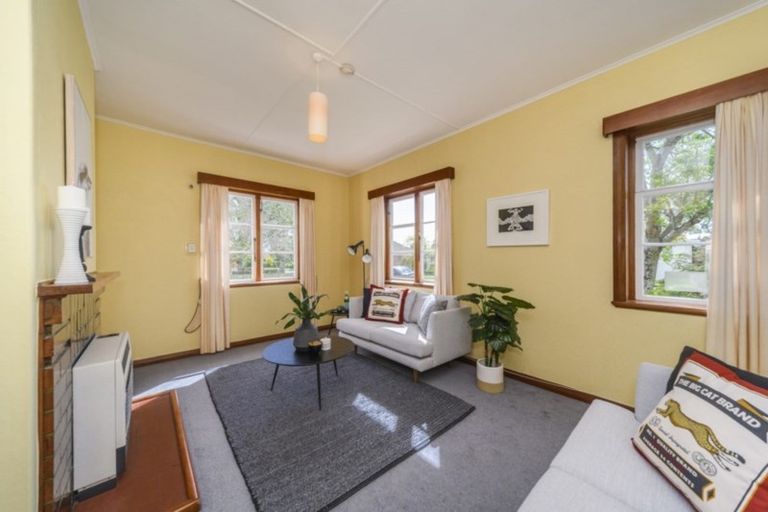 Photo of property in 86 Savage Crescent, West End, Palmerston North, 4412