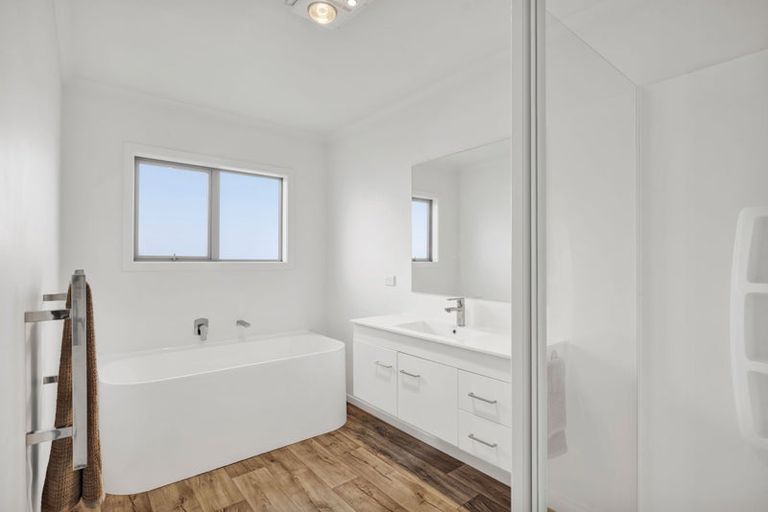 Photo of property in 7 Mercade Close, Stratford, 4332