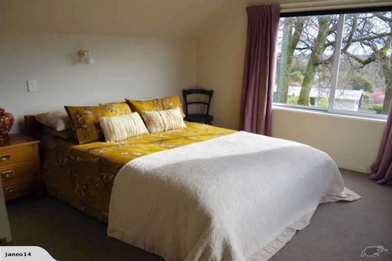 Photo of property in 8 Rhodesvale Terrace, Cashmere, Christchurch, 8022