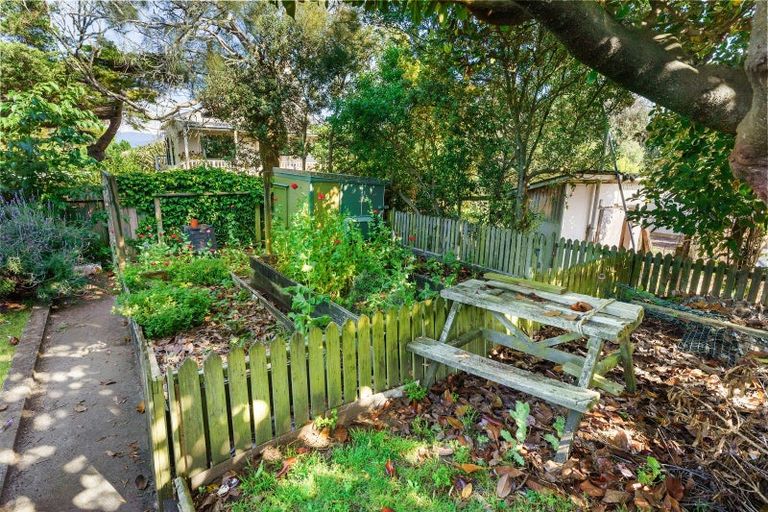Photo of property in 15 Arthur Street, Waikawa Beach, Levin, 5573
