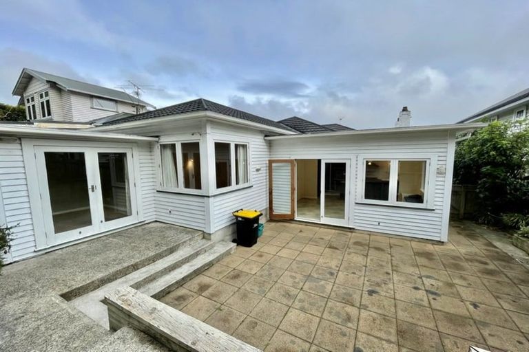 Photo of property in 4 Newcombe Crescent, Karori, Wellington, 6012
