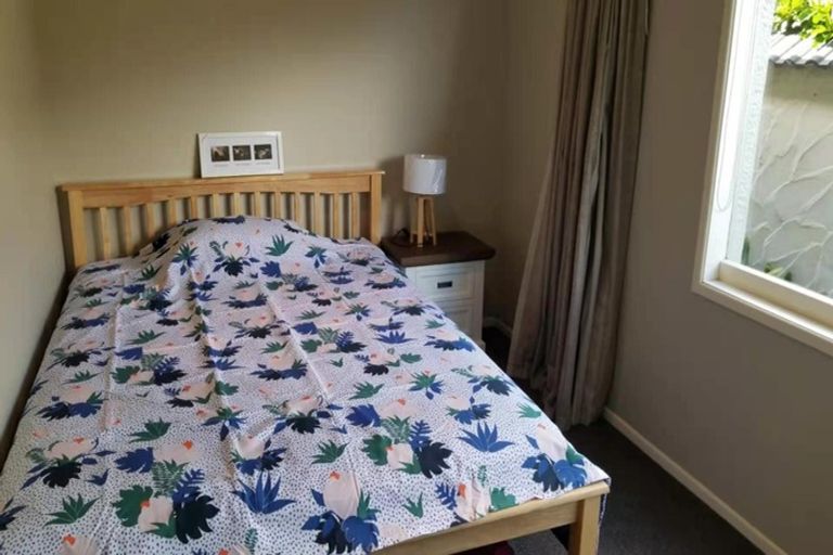 Photo of property in 4 Broman Place, Half Moon Bay, Auckland, 2012